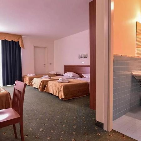 Standard Hotel Udine Pradamano Esterno foto