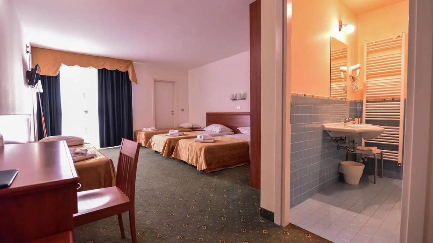 Standard Hotel Udine Pradamano Esterno foto