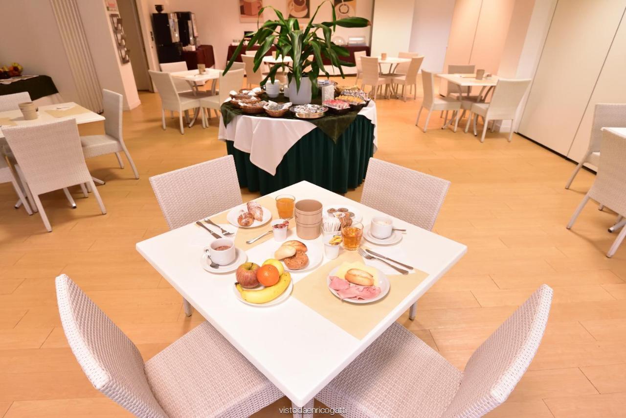 Standard Hotel Udine Pradamano Esterno foto