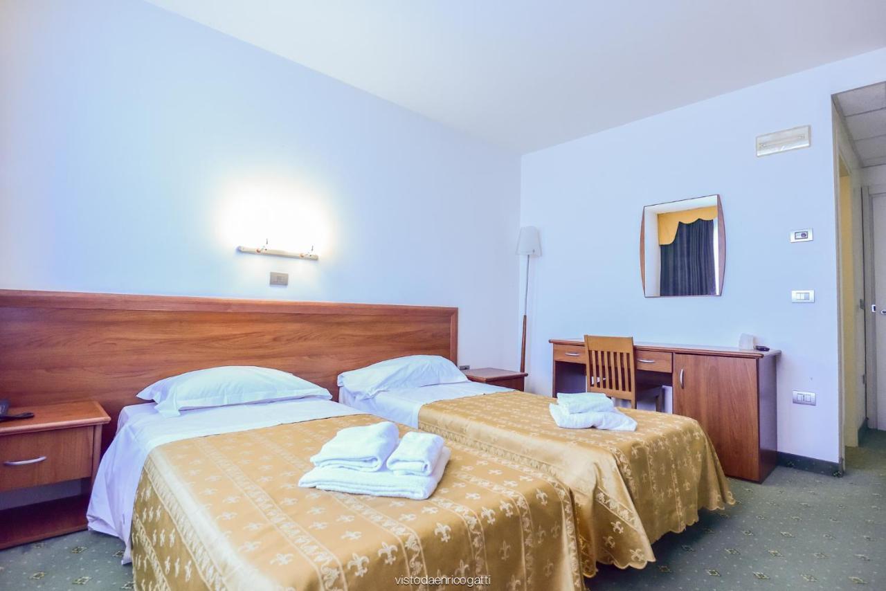 Standard Hotel Udine Pradamano Esterno foto