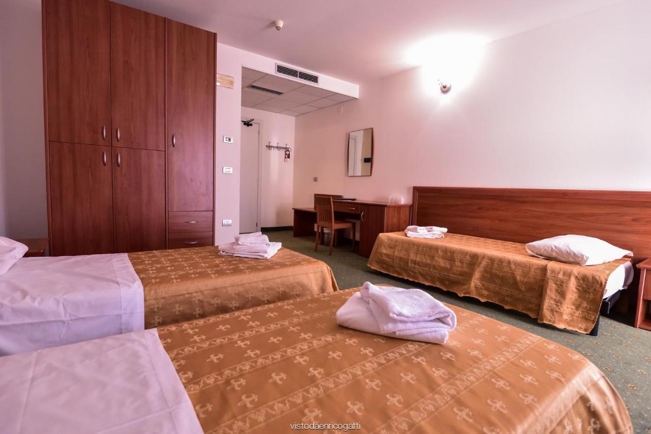 Standard Hotel Udine Pradamano Esterno foto